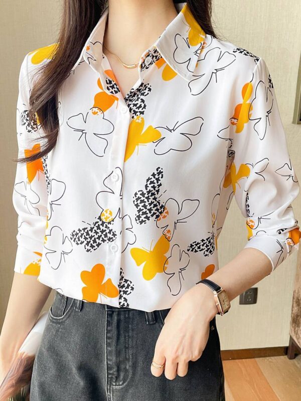 Women Regular Fit Butterfly Printed Casual Shirt